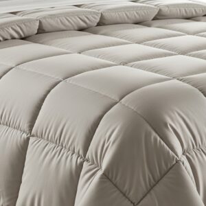 Luxury Quilted Comforter (All-Season)